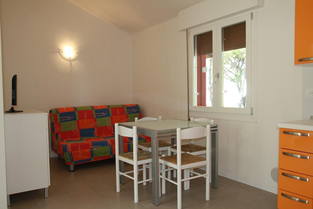 Villaggio Solveig Family Apartments Lido di Jesolo Kamer foto