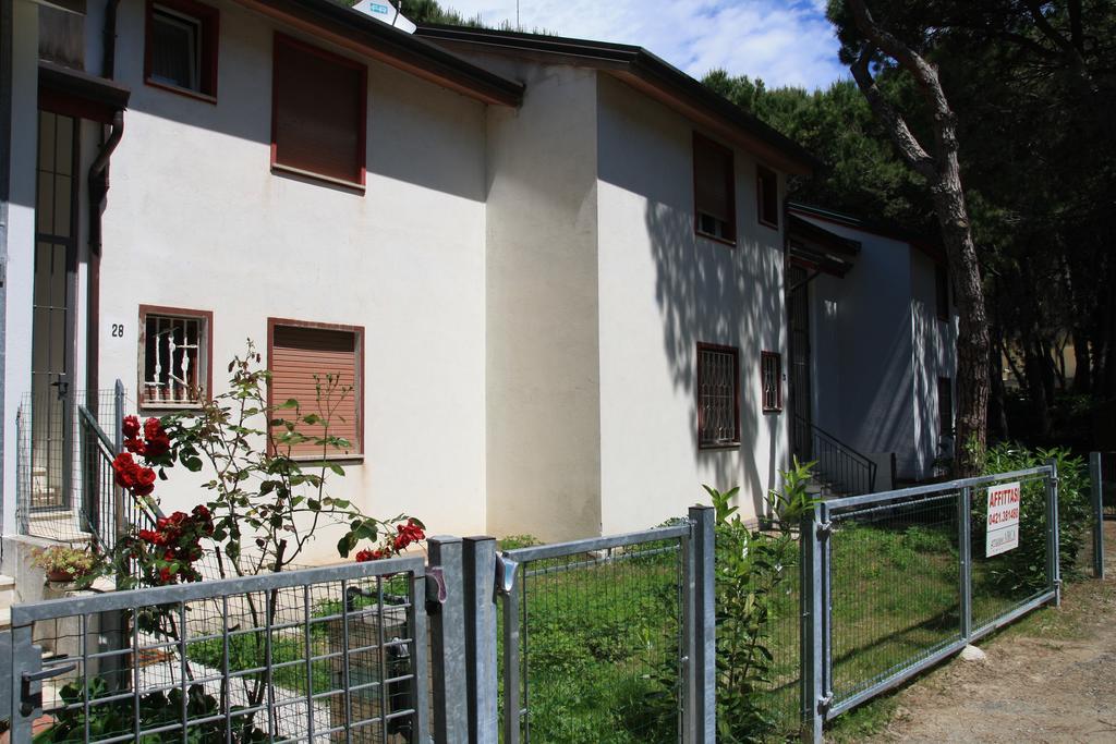 Villaggio Solveig Family Apartments Lido di Jesolo Buitenkant foto